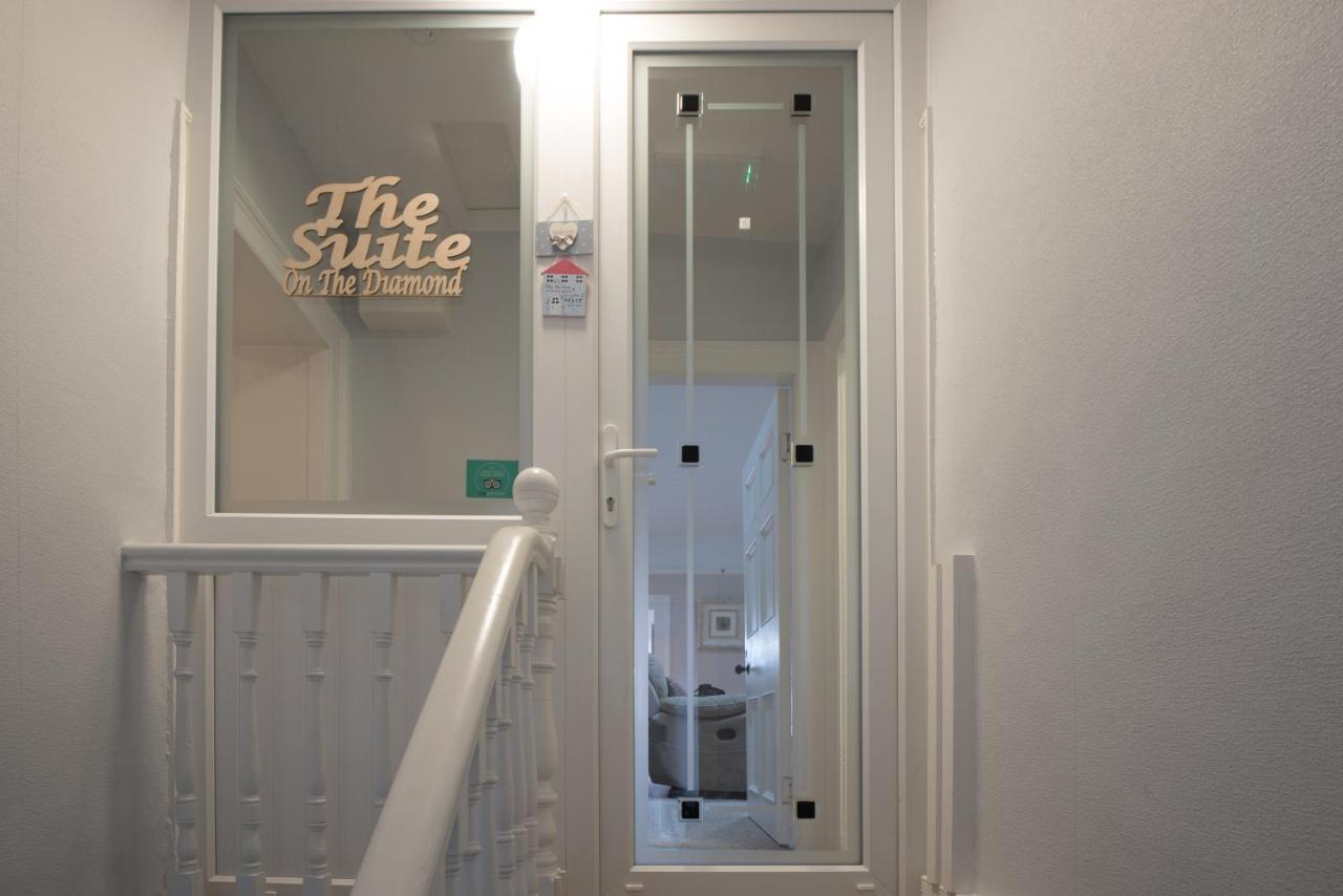 Charming 2-Bed Apartment In Donegal Town Centre Exterior foto