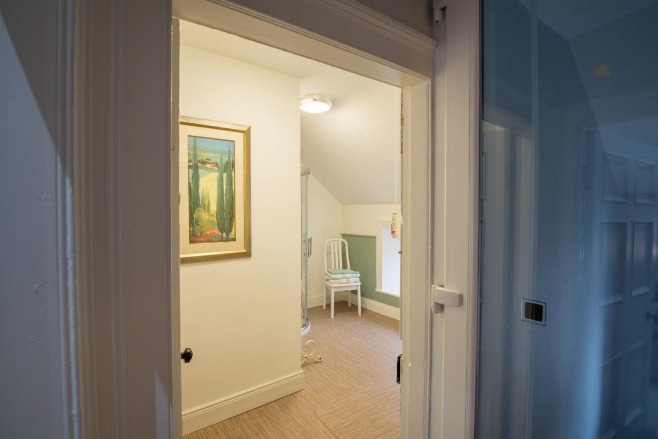 Charming 2-Bed Apartment In Donegal Town Centre Exterior foto