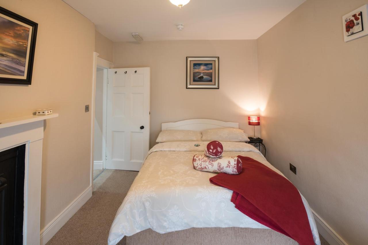 Charming 2-Bed Apartment In Donegal Town Centre Exterior foto